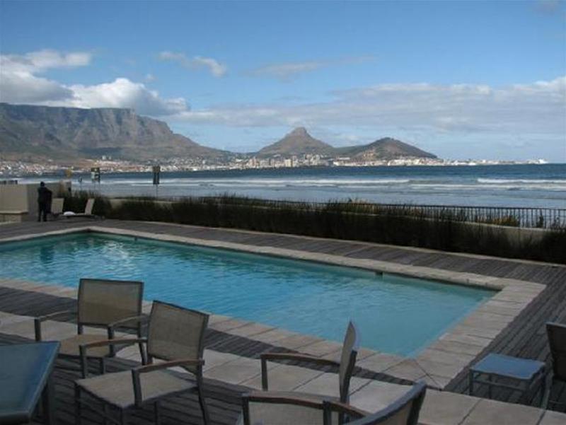 Lagoon 202 By Hostagents *